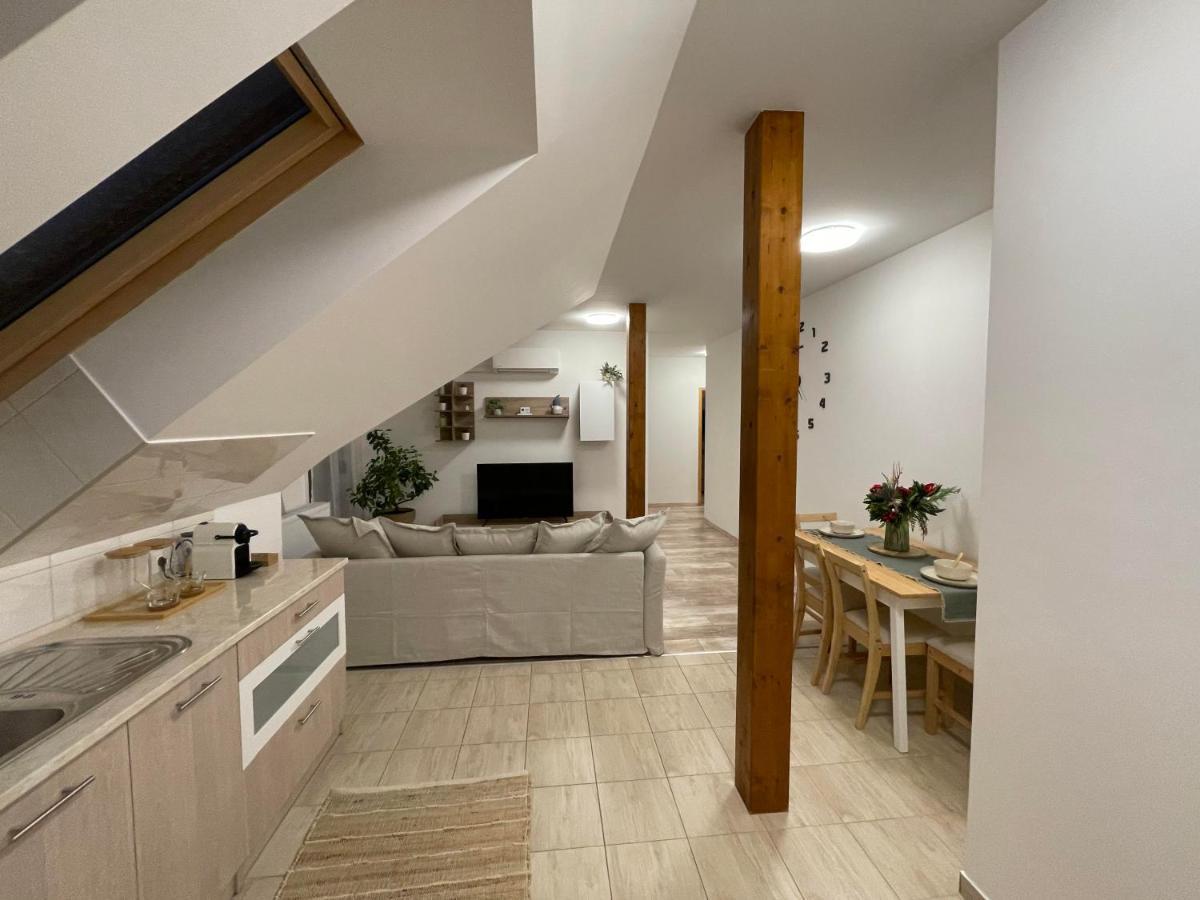 Taverna Apartman Monor Zewnętrze zdjęcie