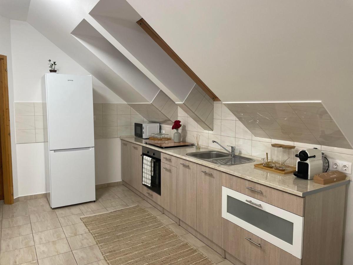 Taverna Apartman Monor Zewnętrze zdjęcie